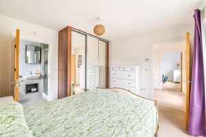 Photo 25- click for photo gallery